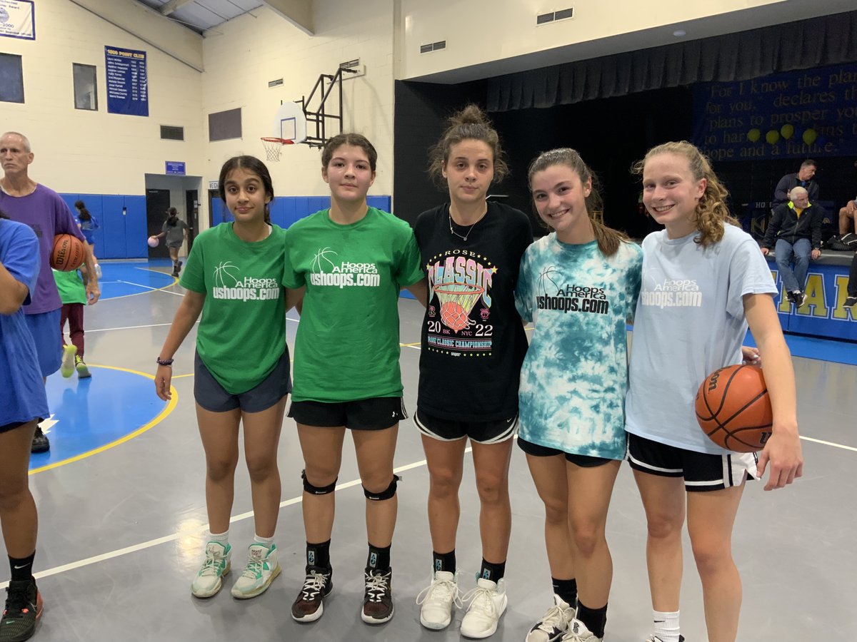 ushoops's tweet image. Games today as good as any we've seen #Fall22

Girls #Skills #Conditioning #Defense #GameAcumen 📈📈📈

@haas_23 @imurray710 @licari_kyra5 @Meghan_Lamanna @RileyAllen17 @angelinahodgens @Molly_Keane12 @brenna_slattery @LolaMacRae9 Brooklyn @sarahhughes2023 Emily @chatgirlshoops