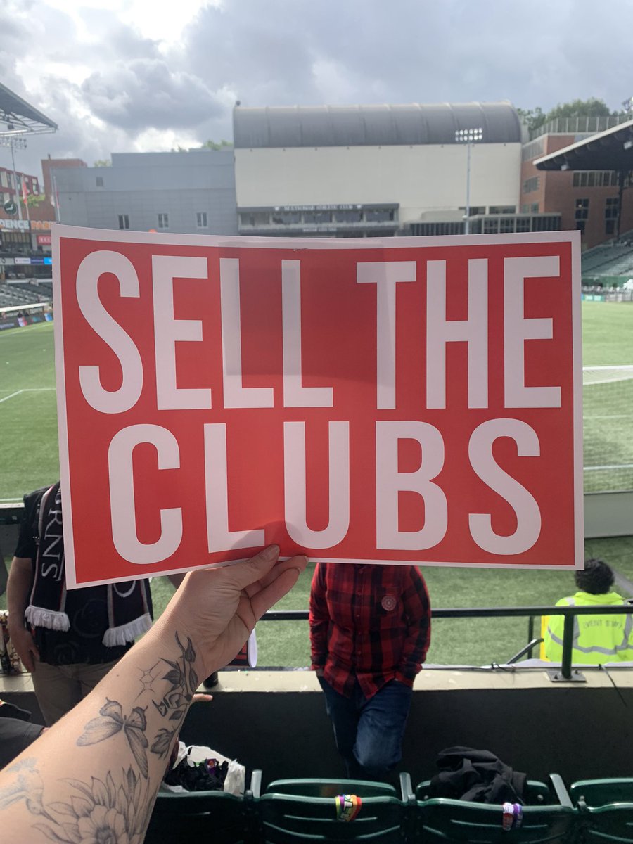 Back in the building to support <a href="/ThornsFC/">Portland Thorns FC</a> ❤️🌹 #SellTheClubs #BAONPDX #RCTID #PTFC