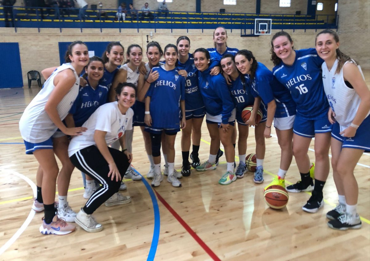 Marinaagv15's tweet photo. 22 meses después, 2 operaciones, muchas lágrimas, dolor, desesperación…pero en su día dije que lo iba a conseguir y por fin puedo decir que lo he hecho. Ahora por fin puedo seguir haciendo lo que me hace feliz, con la gente que más feliz me hace🏀✨ https://t.co/S4c3gVcpDT