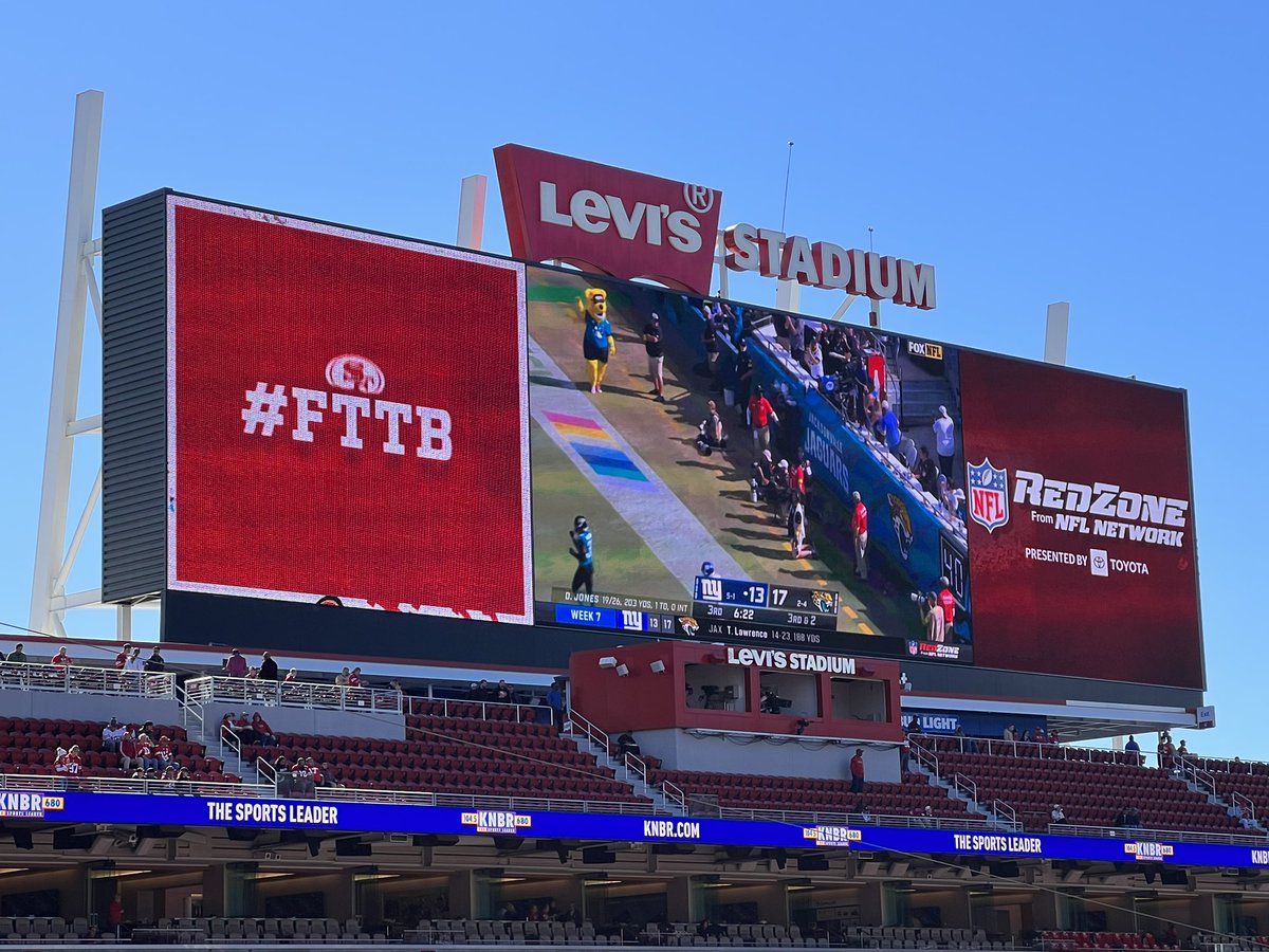 Sunday afternoon ‘massive tick’ at Levi’s Stadium, Santa Clara for San Francisco 49ers vs Kansas City Chiefs. Wanted to do this since Sunday evenings on c4 when I was kid and it’s bloody great. Club shop raided. 

NFL Grounds…2!
#wegoagain4