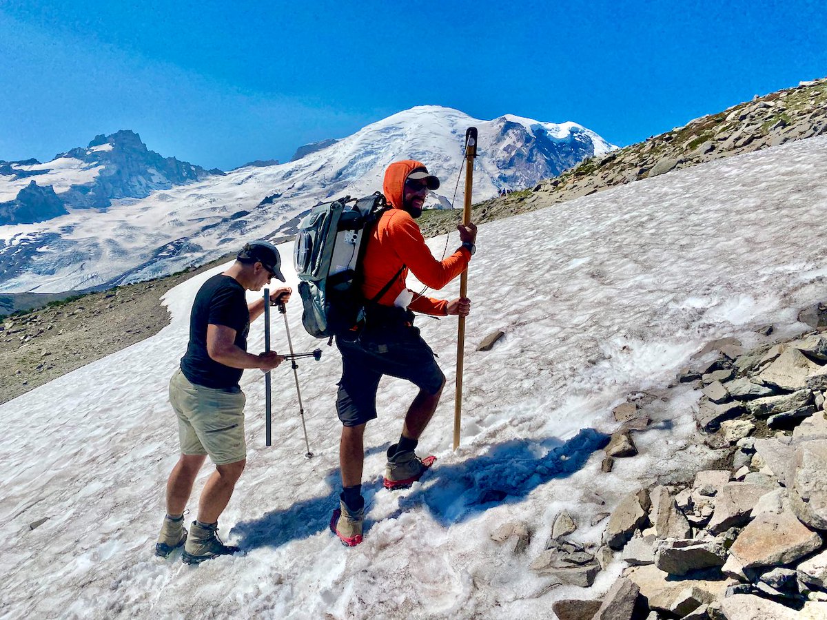 Snow algae!  Chemostats!  Stoichiometry! Albedo! Experimental evolution! Mountains! 
I am searching for postdoc to bridge our snow algae &amp; rules of life projects. Expertise in microbial / algal ecology, evolution, and/or physiology. Pls RT!
tinyurl.com/y5raszkx