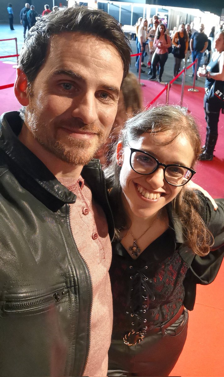 HooksPatronus's tweet photo. What better way to spend the #10YearsOfKillianJones and #11YearsOfOUAT week-end than at the  @FACTSConvention with @colinodonoghue1 and my VIP buddy @IdyllicCaptain, whom I met thanks to the show! So grateful for this week-end! 🥰 https://t.co/gnYxU1UgJ3
