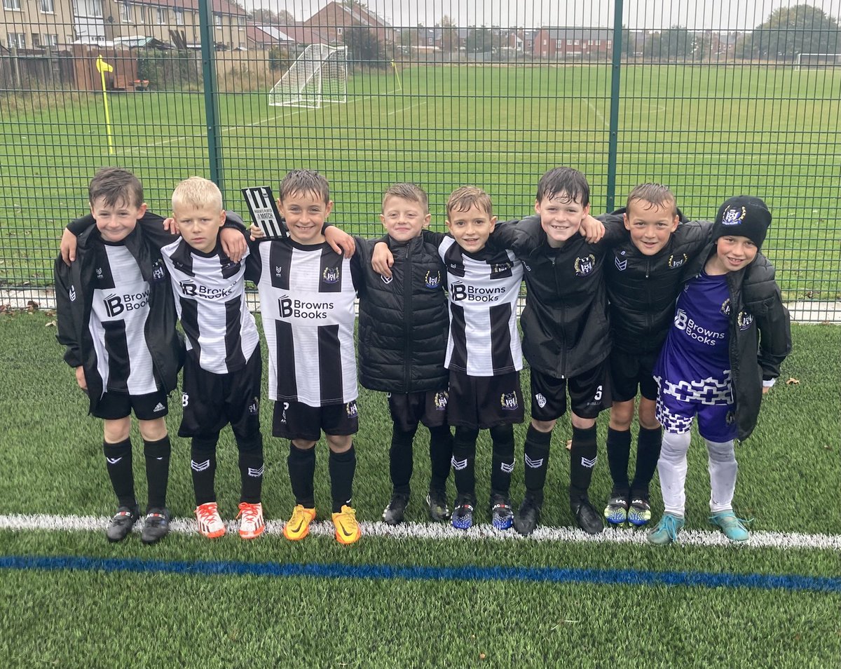 WestellaAFC's tweet photo. A wet & windy trip to the seaside for the lads today with our away game at Bridlington Rangers. Parents MOTM went to Harvey who was superb in defence, Coaches MOTM went to whole team with everyone giving 100% from start to finish. #UpTheElla #grassrootsfootball https://t.co/RJN3XEoKjB