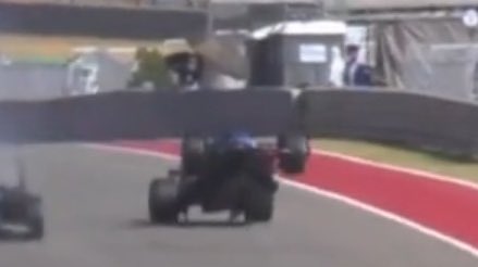 TomP1Bellingham's tweet image. Fernando Alonso is currently P7 after doing this during the race 👑