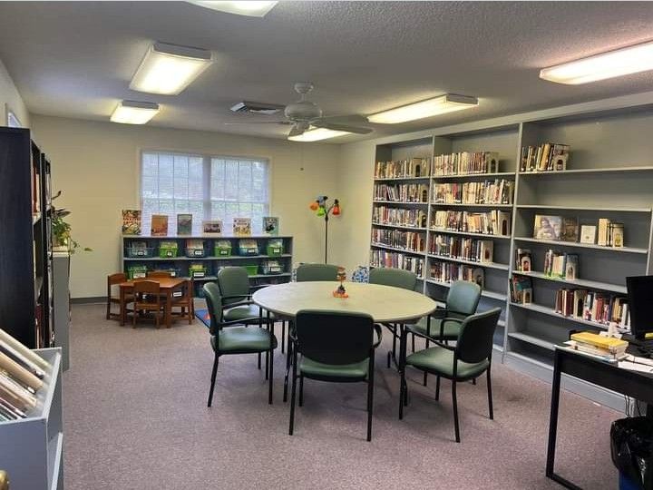 pcusabingewatch's tweet image. Providence Presbyterian #VirginiaBeach #Virginia new library space.
#churchlibrarymonth 📚 
#Presbyterian #pcusa @SynAtlantic