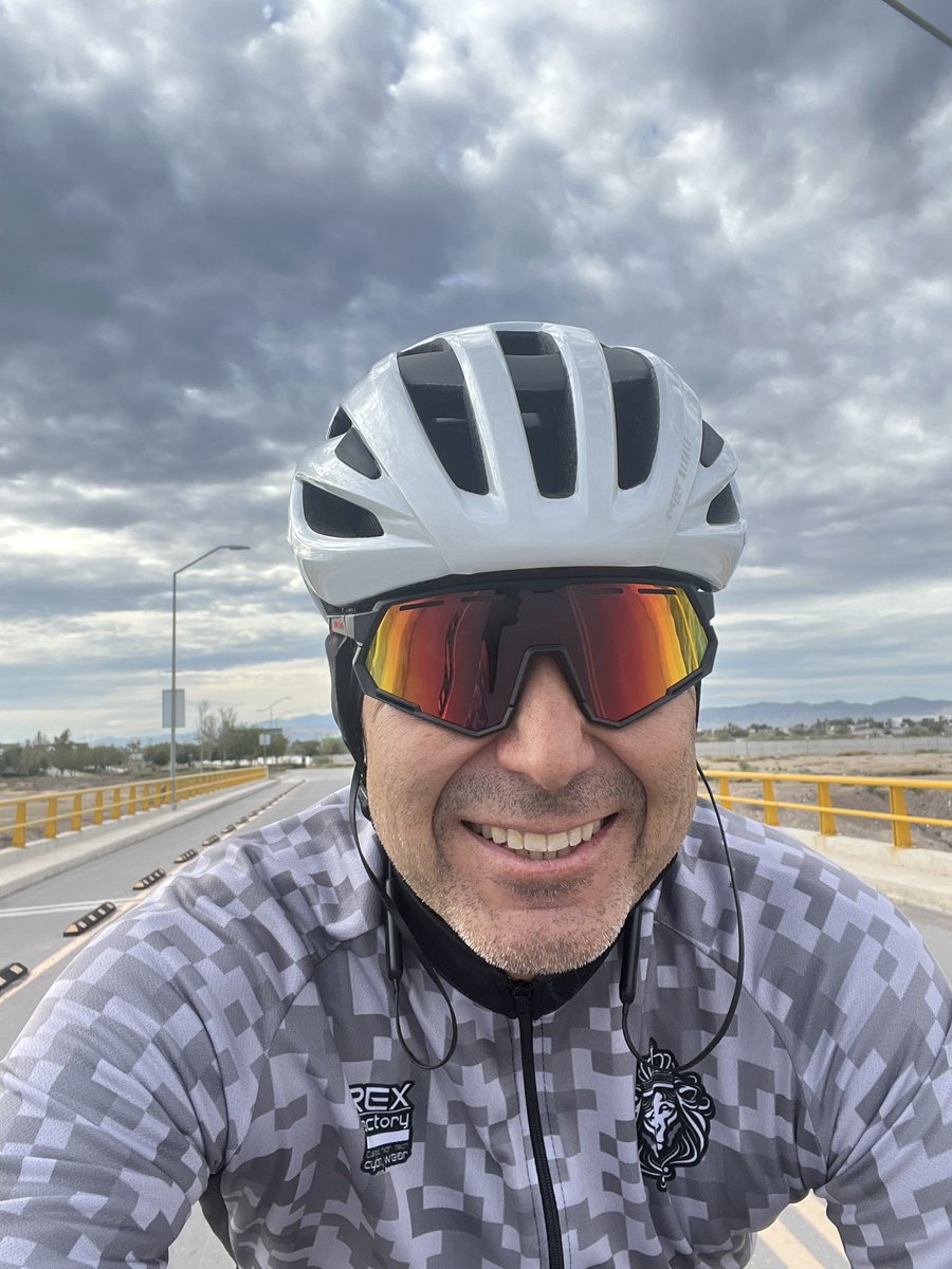 gisano74's tweet photo. Hoy rodamos por carretera. #gravelbike con #topstonecarbon5 de @RideCannondale #metrivale @GarminMexico en la #ComarcaLagunera. Fortaleciendo la mente y el cuerpo. https://t.co/tv9iTQLU4R