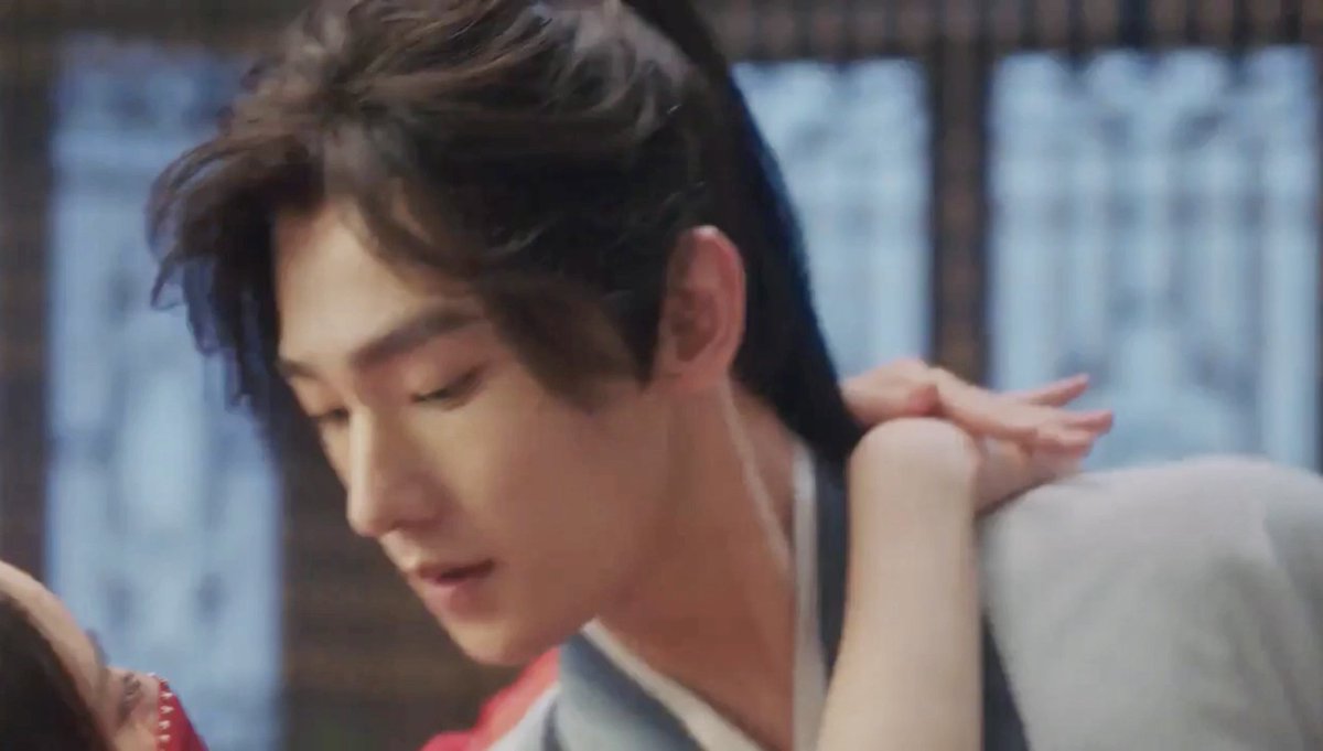 QtizenOnline's tweet photo. LADY IN RED &amp; FLUSTERED HERO. Check out the reviews for Who Rules the World, a martial arts saga airing on Netflix. https://t.co/ATun6sYpbG
#qtizen #qtizenonline #whorulestheworld #netflix #ZhaoLusi #yangyang #martialarts #wuxia #Xianxia https://t.co/fYoenyjbHf