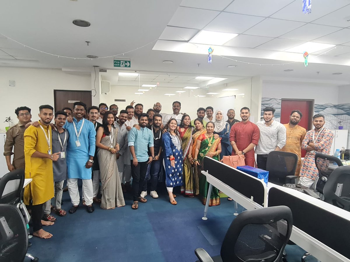 Smarkerz1's tweet photo. Team Smarkerz celebrated this Diwali with lots of Fun, Games &amp; Dance.

Here are few Glimpses of Diwali Celebration.
#Diwali2022 #TeamSmarkerz #Smarkerz #InfluencerMarketing https://t.co/rvP4AQ6My1