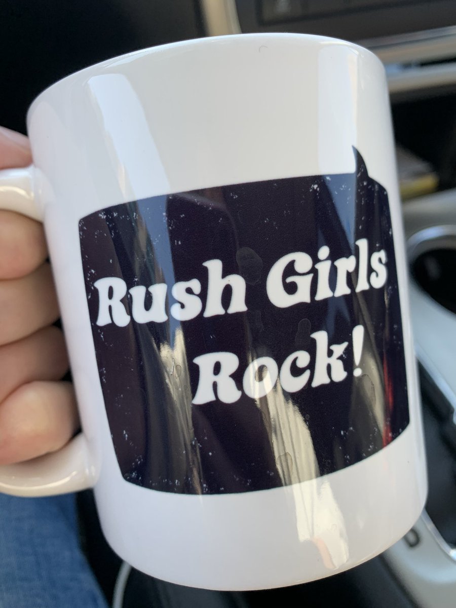 SheWolfMusic's tweet photo. Driving home from the AN4N show now... a heartfelt thank you to everyone who came, and everyone who supported. It was so special. ❤️Sending much love to you all, #rushfamily. @vivien2112 is was so great to finally meet you!! @RushFamTourneys @devahquartet https://t.co/fHHhImEym9