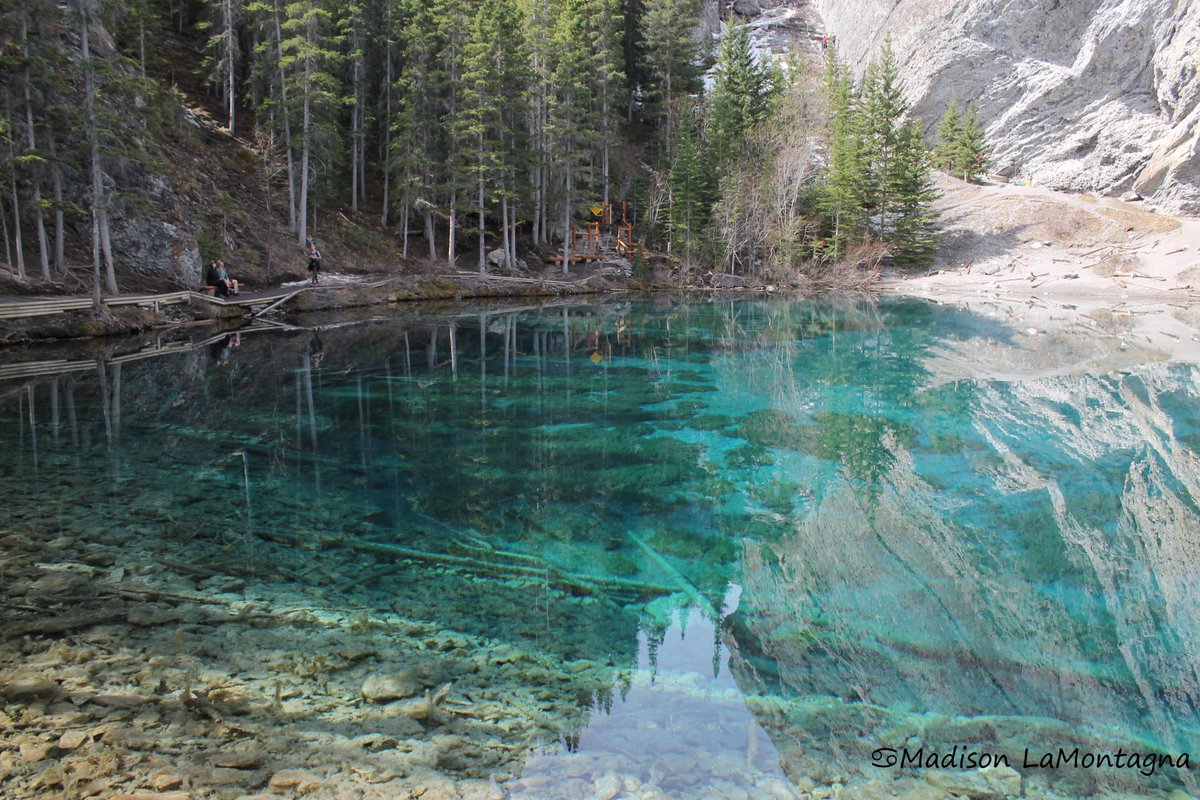MLaMontagnaPics's tweet photo. The end/top of the Grassi Lakes hike in Alberta, Canada. The lighting and weather were particularly good this day. Photo by me. #GrassiLakes #Canmore #Alberta #hiking #HikeAlberta #TravelAlberta https://t.co/z3M0QQns56