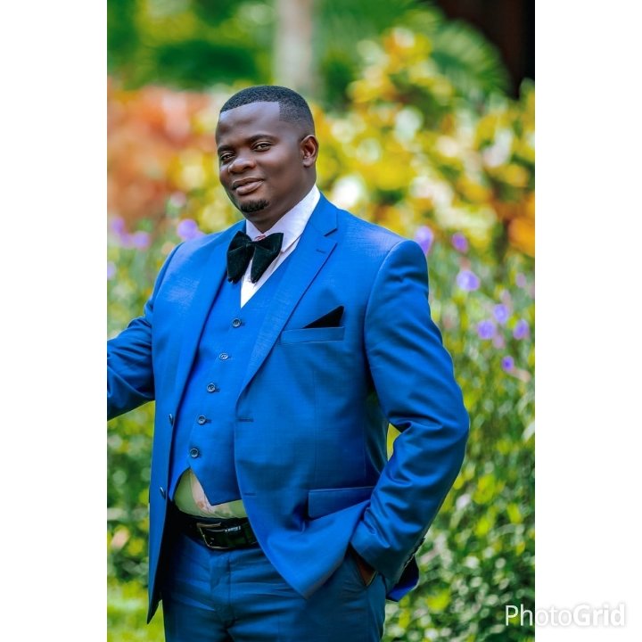 HonKivumbi's tweet photo. Responsibility gravitates on who can shoulder it. Trust with your support to the next level. Hon kivumbi Hussein BALINYA. https://t.co/MWVjtSKzNm