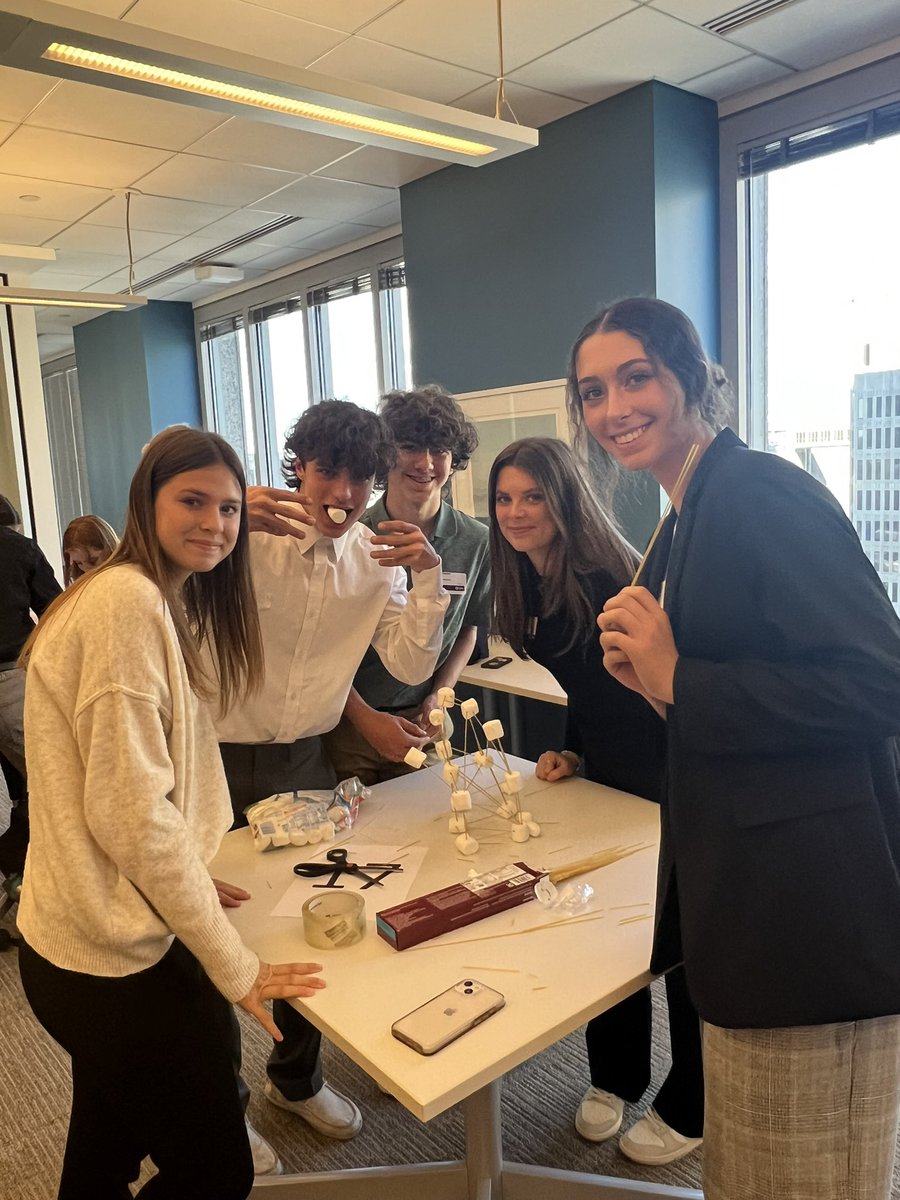 MsMuchiriEDUC's tweet photo. Learning to EFFECTIVELY collaborate is a skill so necessary for all forms of life. Today it’s marshmallows and spaghetti, tomorrow it’s the real world! #3DE #WestForsyth #Collaboration https://t.co/l8WmrnvCi5