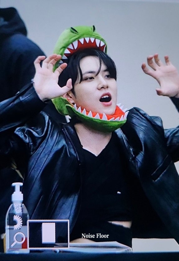 221023 🦖🦖

#위아이 #wei #김동한 #동한 #KimDonghan