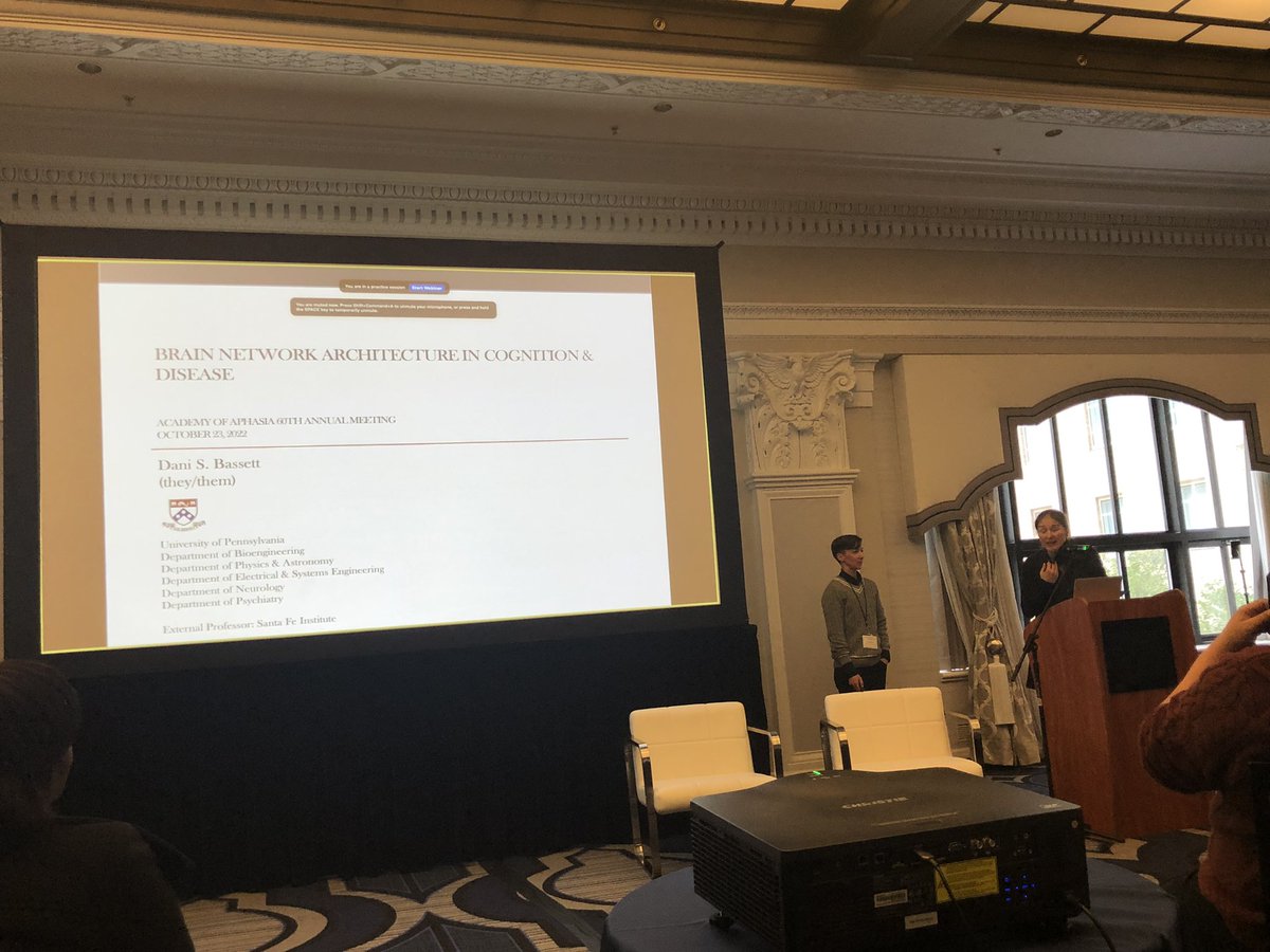 The one and only <a href="/DaniSBassett/">Dani S. Bassett</a> giving the keynote on #brain #network #AoA2022