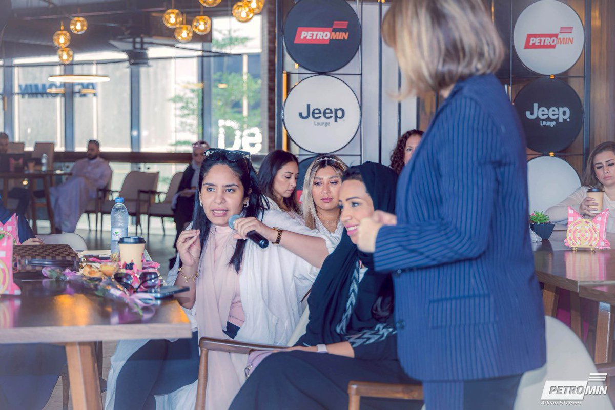 Petrominit's tweet photo. ‘Breakfast & Learn’ was an interactive breast cancer awareness event for Petromin Corporation's female colleagues, educating on the importance of early screening and maintaining a positive mindset to fight the disease.
#Petromin
#wearpink
#goscreen
#breastcancerawareness https://t.co/BNHwdUYYax