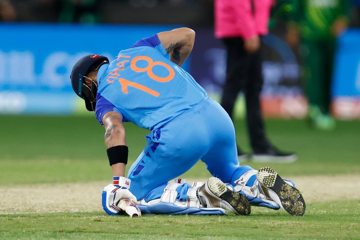 prateeks333's tweet photo. Never ever forget who he is and what he can pull off. #ViratKohli https://t.co/lkNff5yR6U