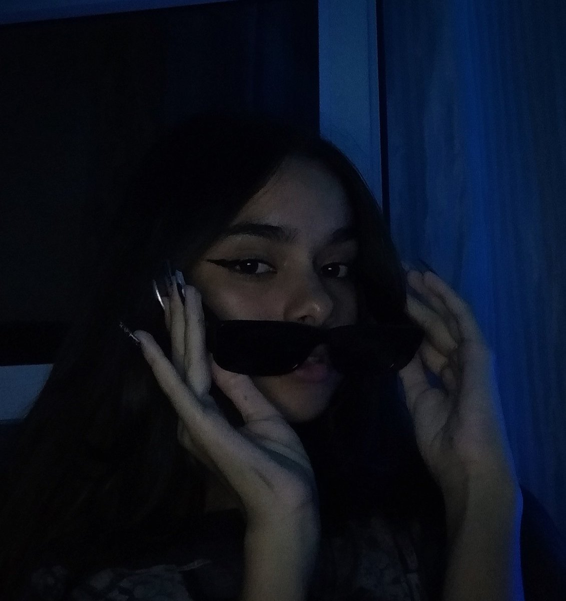 jsksjsksks_5's tweet photo. Fav como si fuera guapa https://t.co/f8DsLL9g2P