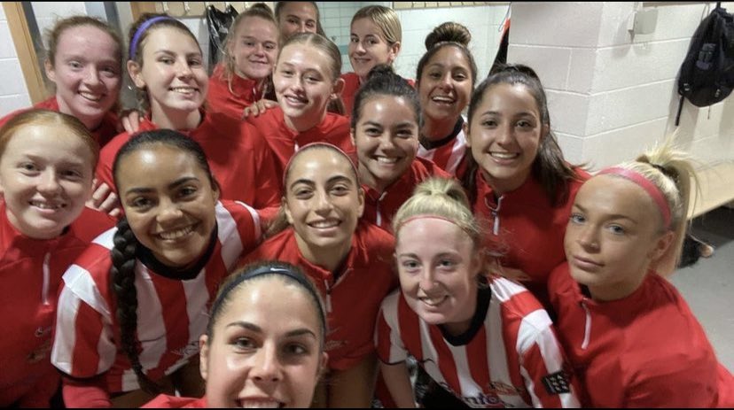 SAFCWomenU23's tweet photo. These girls! 🔴⚪️
5 wins in 5 games
15 points
29 goals scored
11 different goal scorers
0 conceded
5 clean sheets
And top of the league 🏆
Ha way the lasses! #SAFC https://t.co/qbKGxkJzLp