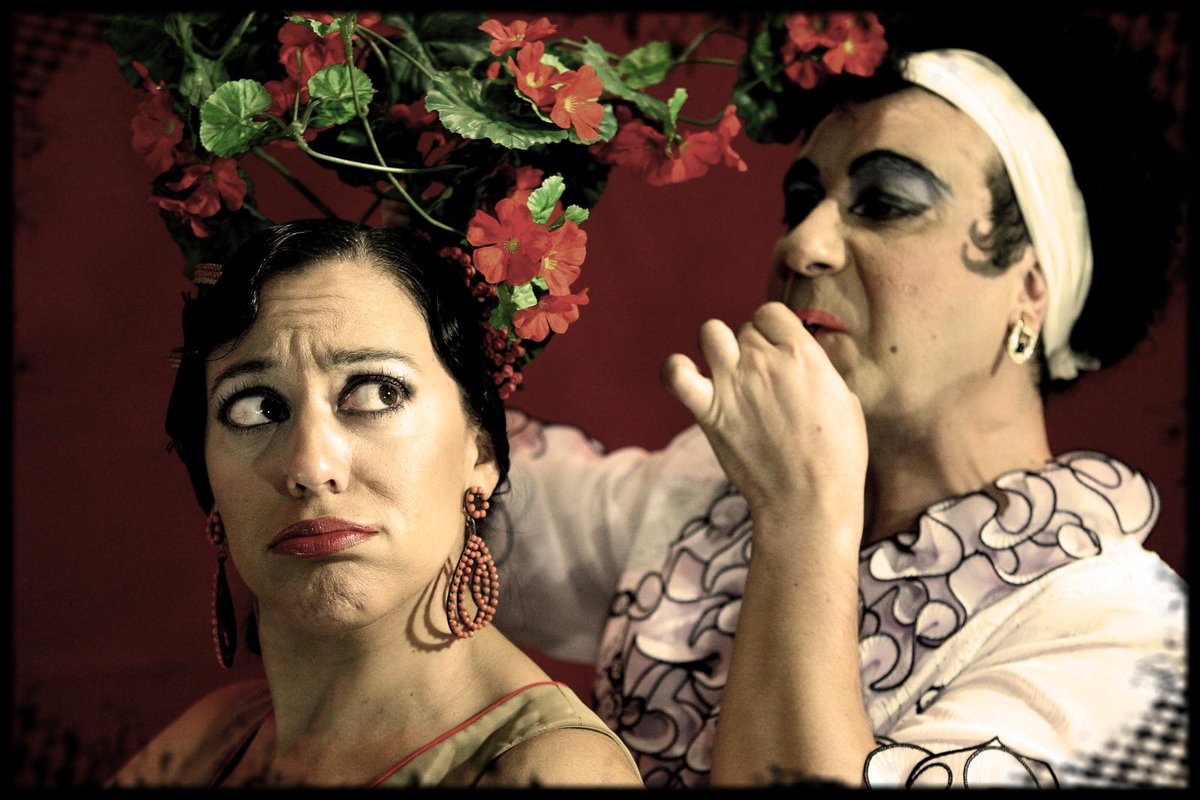 @choniciaflamenca (@choniciaflamenc) on Twitter photo Por petición popular, demanda de risas y pasarlo bien y casi prescripción médica … retomamos 𝙇𝘼 𝙂𝙇𝙊𝙍𝙄𝘼 𝘿𝙀 𝙈𝙄 𝙈𝘼𝙍𝙀
𝗟𝗔 𝗦𝗢𝗟𝗔𝗡𝗔, 𝗖𝗶𝘂𝗱𝗮𝗱 𝗥𝗲𝗮𝗹
Sábado 29 Octubre 2022
📩Contacto@choniciaflamenca.com #choniciaflamenca #flamenco #teatro #cabaret #humor Por petición popular, demanda de risas y pasarlo bien y casi prescripción médica … retomamos 𝙇𝘼 𝙂𝙇𝙊𝙍𝙄𝘼 𝘿𝙀 𝙈𝙄 𝙈𝘼𝙍𝙀
𝗟𝗔 𝗦𝗢𝗟𝗔𝗡𝗔, 𝗖𝗶𝘂𝗱𝗮𝗱 𝗥𝗲𝗮𝗹
Sábado 29 Octubre 2022
📩Contacto@choniciaflamenca.com #choniciaflamenca #flamenco #teatro #cabaret #humor