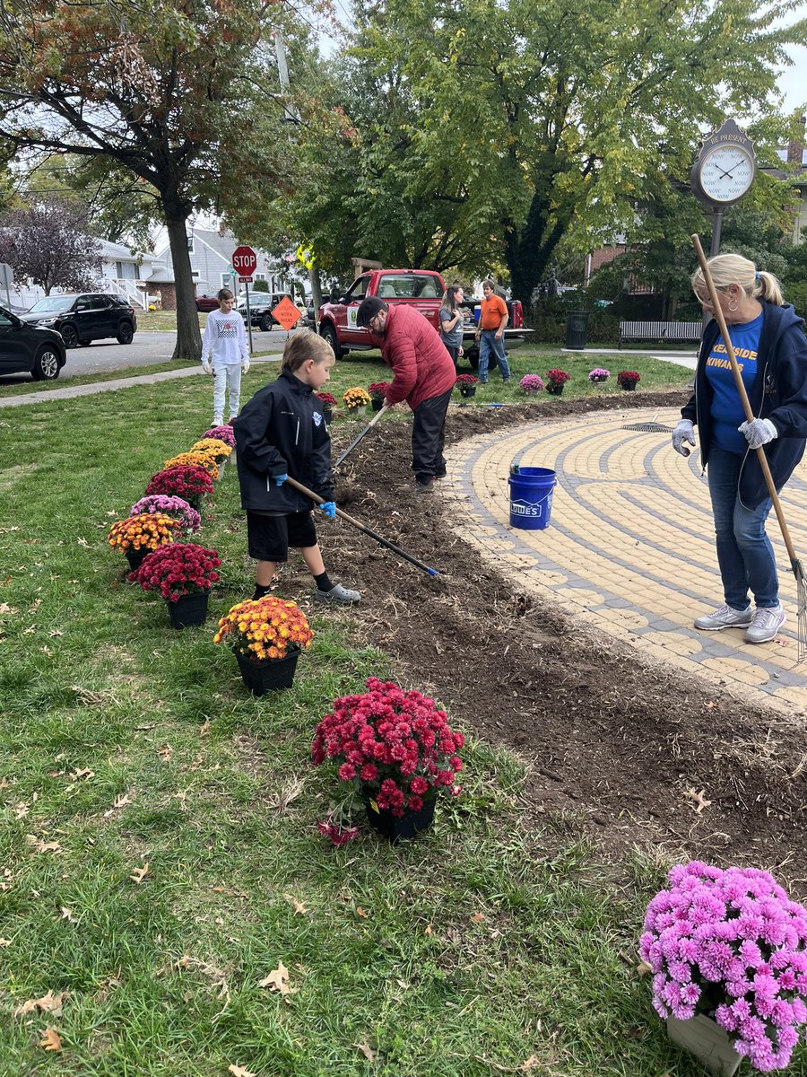 Mrs. Sara Dowler tweet media