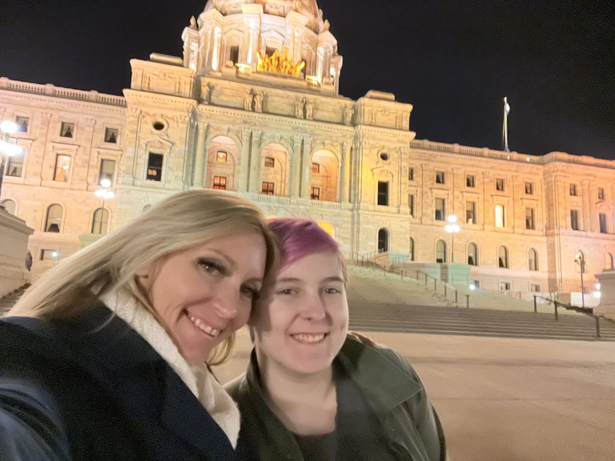 HockeyArtMom's tweet photo. Perfect #staycation #seniortrip with my daughter. Flight prices made going anywhere over budget, so we #pivoted and had a great #mommydaughter trip here in MN! Love that she is up for anything! https://t.co/xnxkeyoBRU