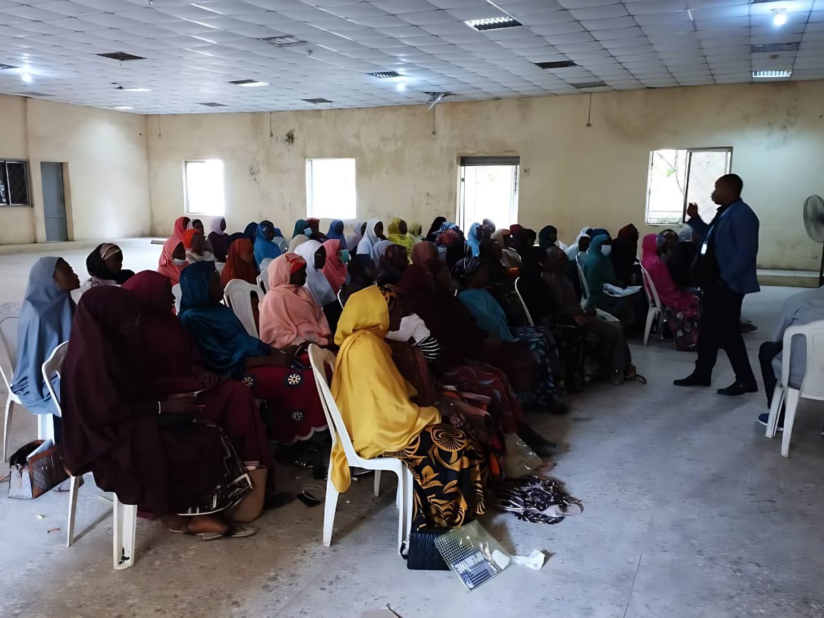 KanoTeamOffice's tweet photo. WHO Kano team facilitated training of 440 Enhanced Independent Monitors across the 44 LGAs to monitor implementation of Integrated Yellow fever Campaign by providing real-time feedback to improve quality and ensure targeted coverage is achieved.
@mayanaabubakar1 
@WMulombo https://t.co/troXhwbJO9