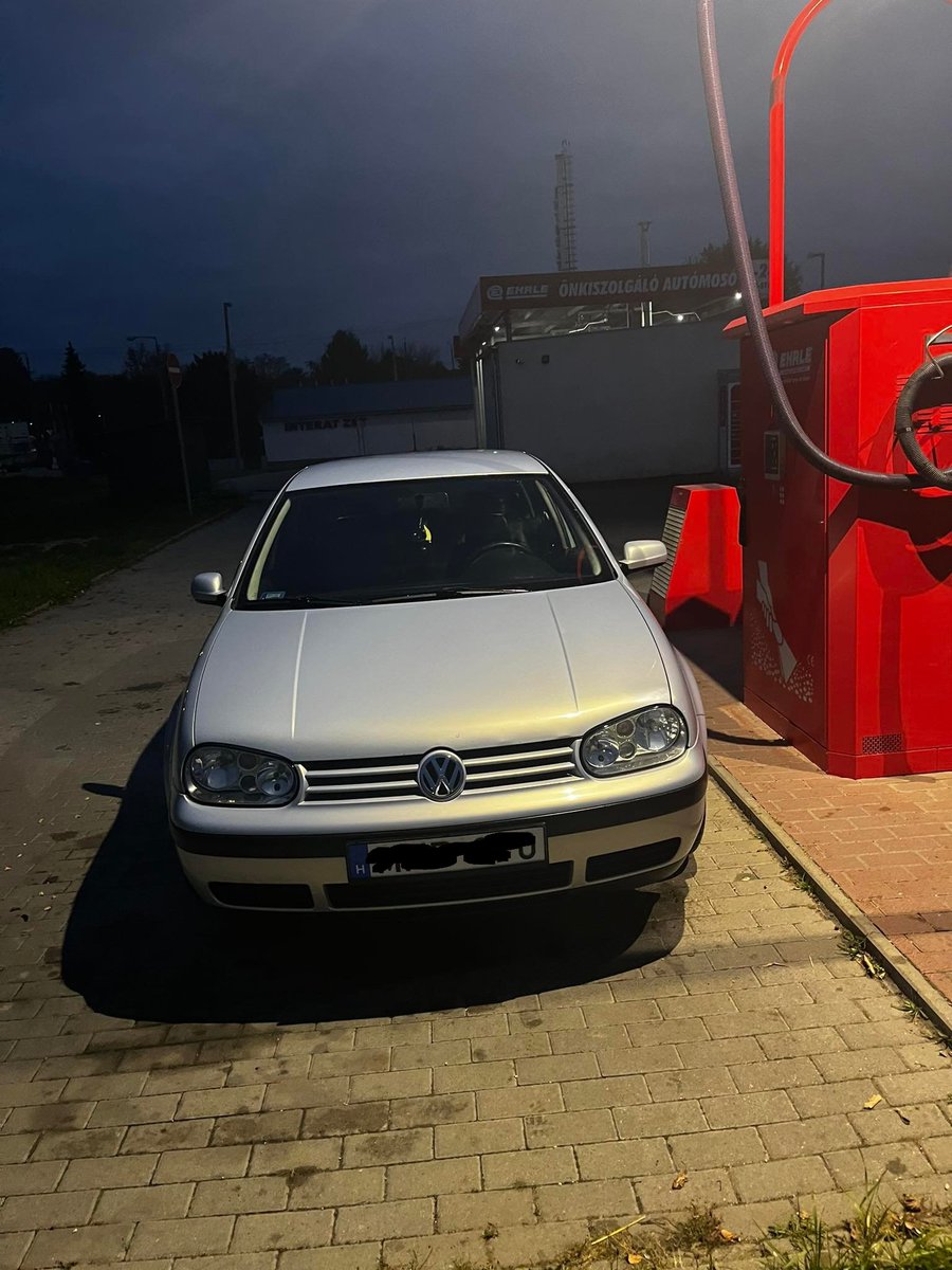 iWasProblem tweet media