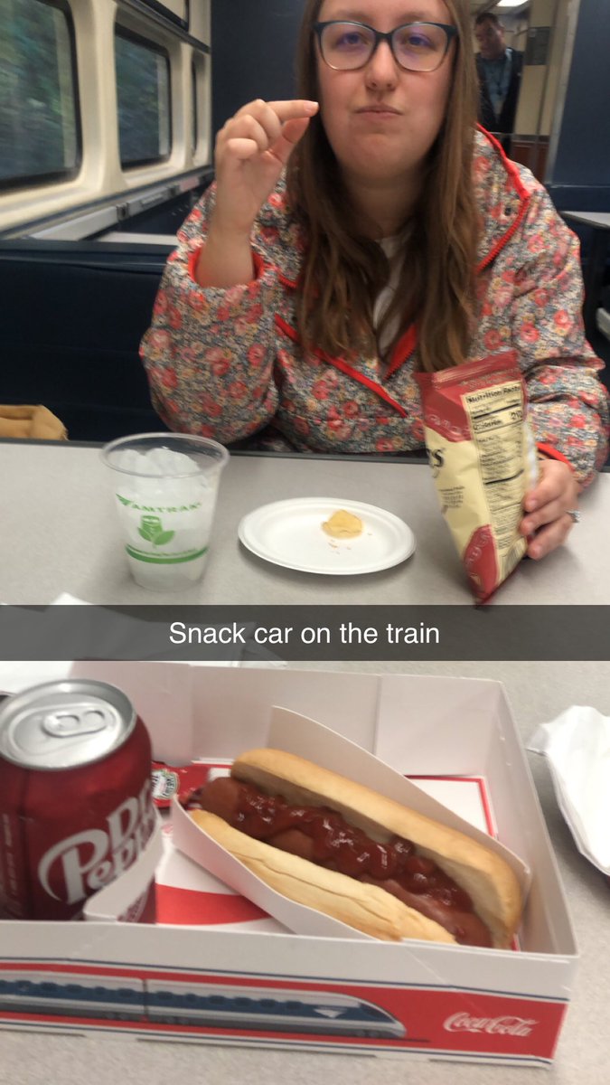 DrizzyB25's tweet photo. Ate a hotdog on the snack car. https://t.co/wkqczWYzox