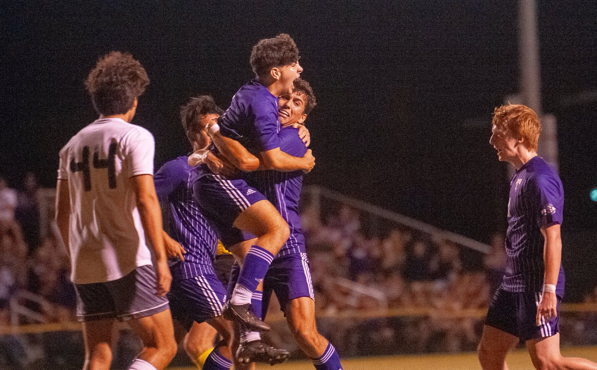crusoccer's tweet photo. REGULAR. SEASON. CHAMPIONS. 🏆

#gocru https://t.co/5v8I4hDsnK