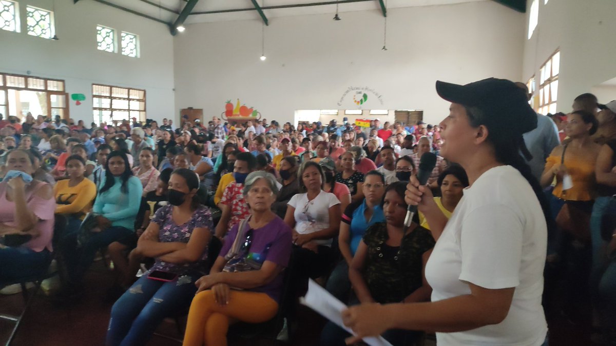 #23Oct || Con la presencia mayoritaria de Los Consejeros y Consejeras de la Parroquia Trinidad Samuel en el presupuesto participativo 2023 con el apoyo de los Concejales de la Patria y el Poder Popular .
#VenezuelaEsAmorYPaz <a href="/AdolfoP_Oficial/">Adolfo Pereira Gobernador</a> <a href="/NicolasMaduro/">Nicolás Maduro</a> <a href="/jaarreaza/">Jorge Arreaza M</a>