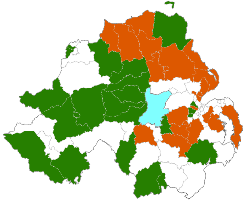 ScottMoore0's tweet photo. Of the areas with most DUP/TUV voters, >66% are less deprived than average.

Of the areas with most SF/PBP etc voters, ~90% are more deprived than average.

I can see why nationalism has a veto at Stormont. I don't see why the DUP needs one, though. https://t.co/BjRSWvpD1U
