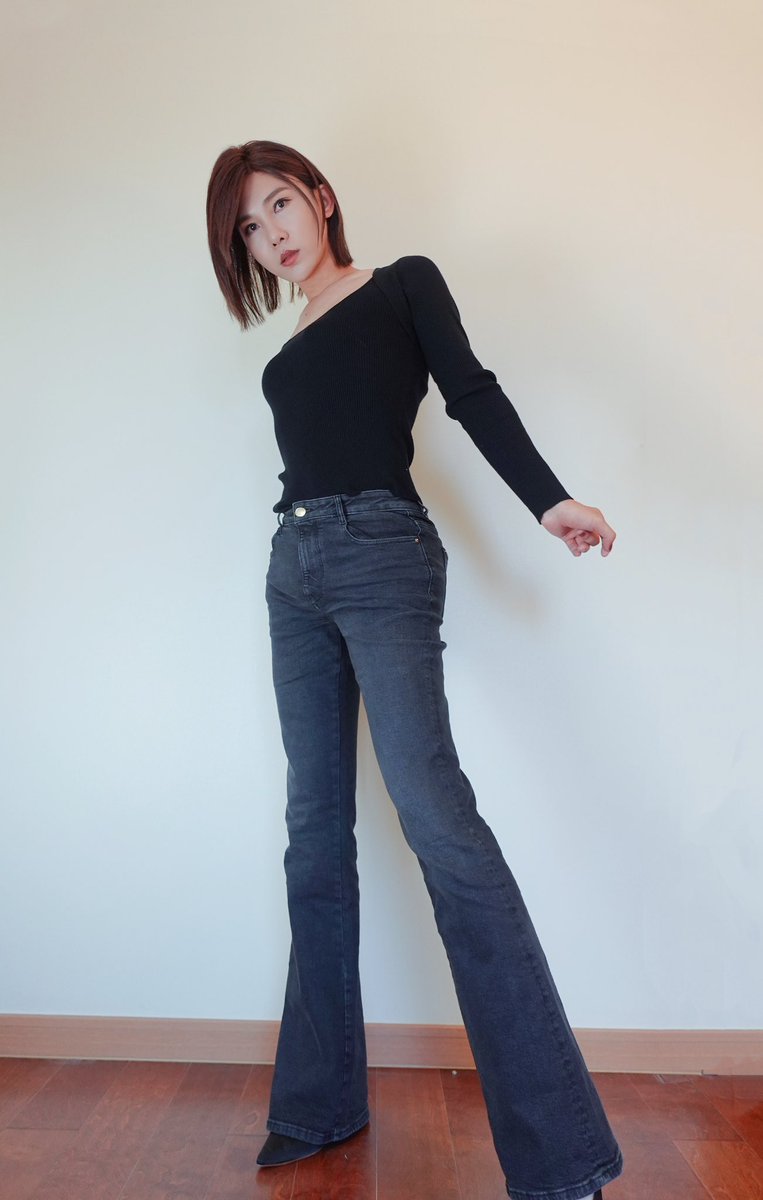 fffengzis's tweet photo. 我是不是很久都没发照片了？手机里攒了一堆～我真的是ZARA和UR大户～，#女装大佬 #ts #CD #女装子 https://t.co/aeuBrNRPyi