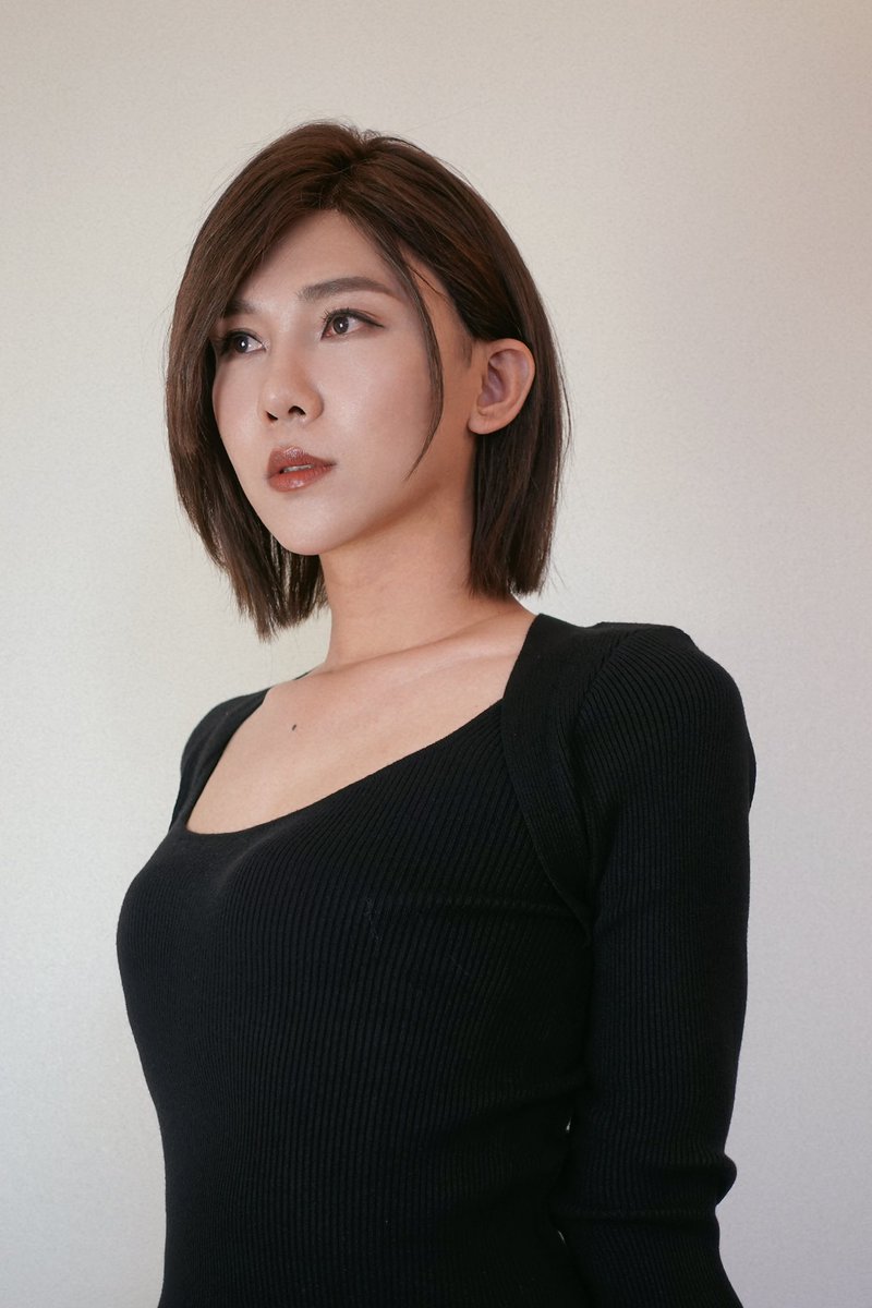 fffengzis's tweet photo. 我是不是很久都没发照片了？手机里攒了一堆～我真的是ZARA和UR大户～，#女装大佬 #ts #CD #女装子 https://t.co/aeuBrNRPyi