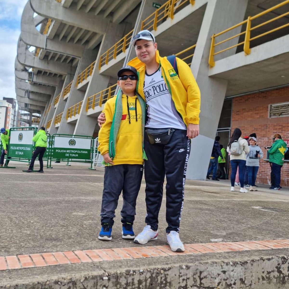 🔰Tunja se viste de auriverde.🤩

⚽La asistencia de nuestra hinchada al 🏟️ La Independencia será el motor para salir a ganar.🔥💪🏻

#VamosLeopardos💛💚