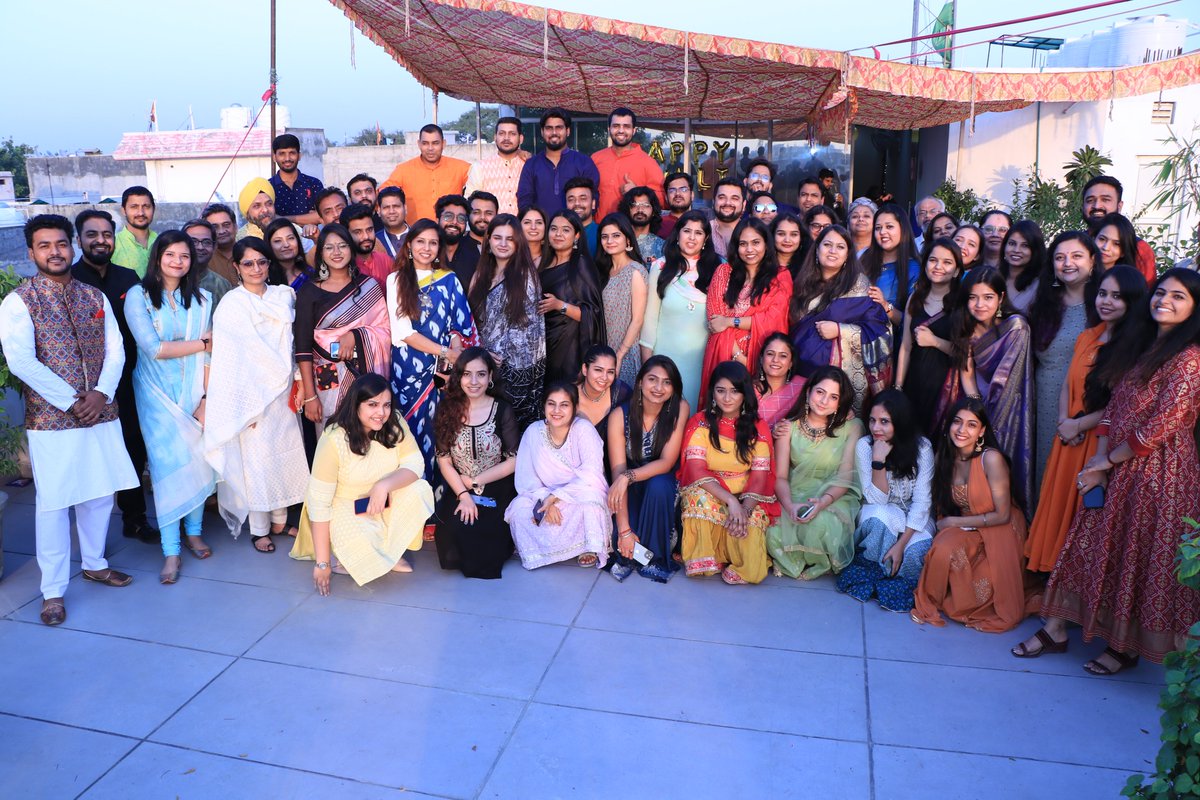aryasadhna's tweet photo. May this #diwali fill into our lives new hopes for the future and new dreams for tomorrow.
Thank you @KaizzenComm family for this lovely celebration!
@vineetalways 
#happydiwali2022 #TeamKaizzen #Kaizzen #IAmKaizzen #Kaizzenites #KaizzenWaliDiwali #Diwali2022 https://t.co/r6CpmxiWfj