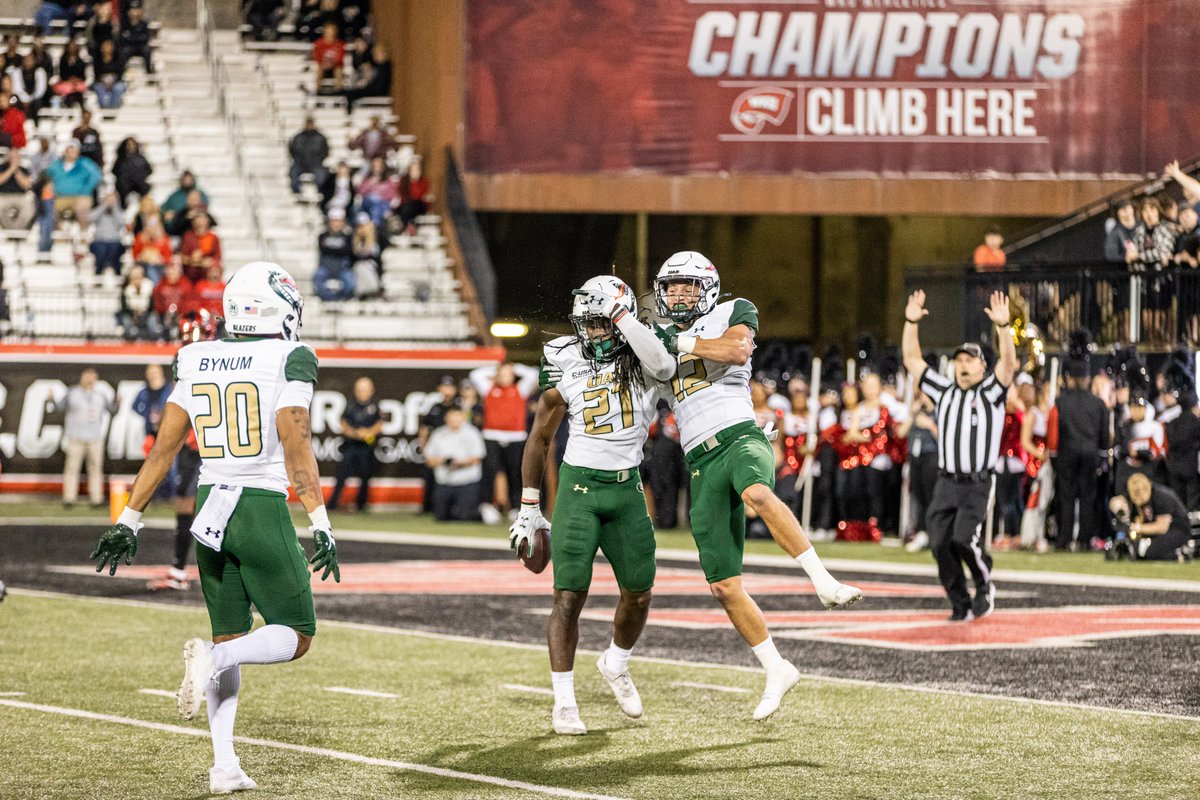 UAB defense continues to ball out. National Rankings: 2nd - Pass Efficiency Defense (98.50) 8th - Pass yards allowed (169.3) 18th - Scoring Defense (17.7) 21st - Total Defense (323.9) All stats lead Conference USA. #WinAsOne