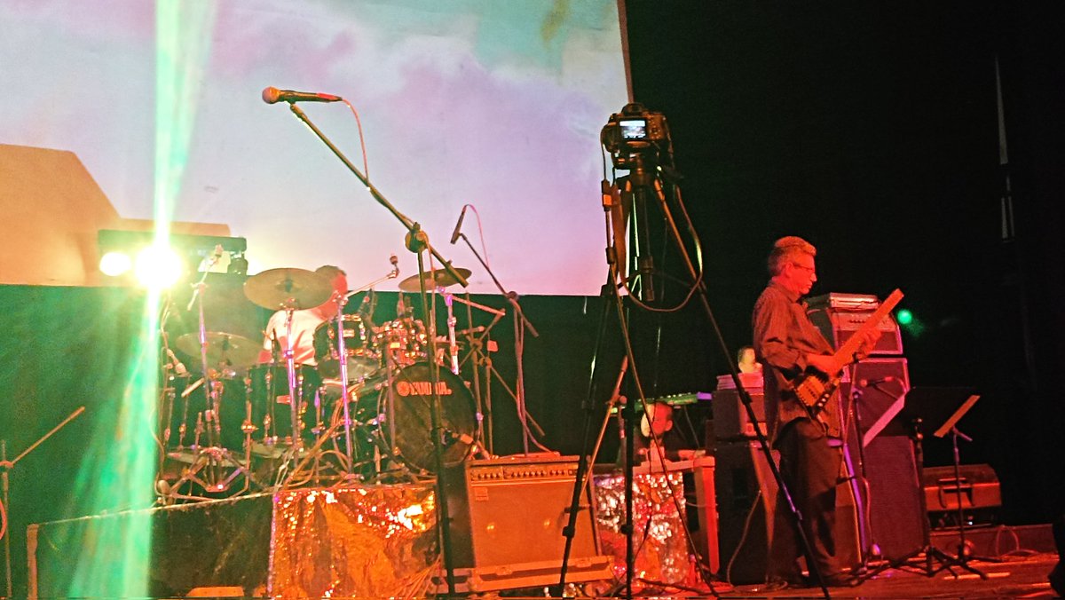 Tattoaje's tweet image. #Govea Leyenda de la música progresiva el México!
#MEXPROG, Festival de Rock Progresivo y Nuevas Tendencias. 

@ExpansionRadial
#TattoajeCobertura