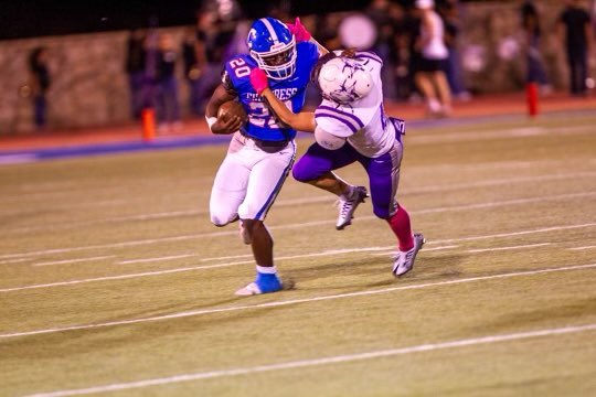 PressPassSports's tweet photo. Take a look at the Top 10 performers from Week 9 across the Texas Panhandle #txhsfb. 📸 @jpegJoe @BenJYD3 @GringoLocoPhoto @nicoletakespics https://t.co/xmQCSf1lUG https://t.co/5mMPVdGpsv