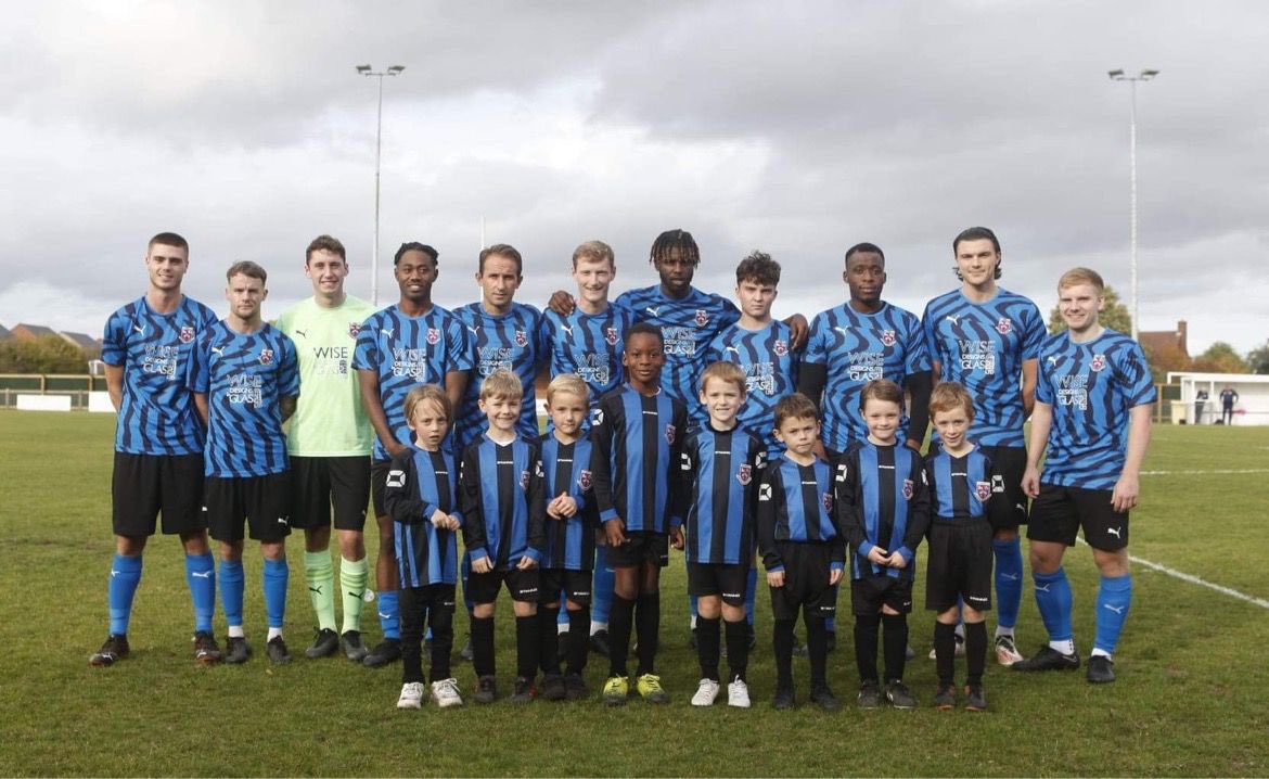 BurnhamRamFC's tweet photo. Quote from gaffer @luke_goodson β best part of the day was seeing the mascots faces when they were lining up in the tunnel β.
#managergoals https://t.co/ufJWSyXc3e