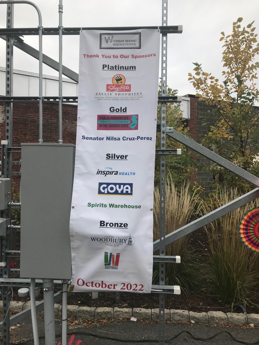 njhumanities's tweet photo. Come out and join NJCH at the Woodbury Hispanic Heritage Festival today til 5 at Lot 323 in @CityWoodburyNJ! #publichumanities #njch https://t.co/bTPn8tqsLI