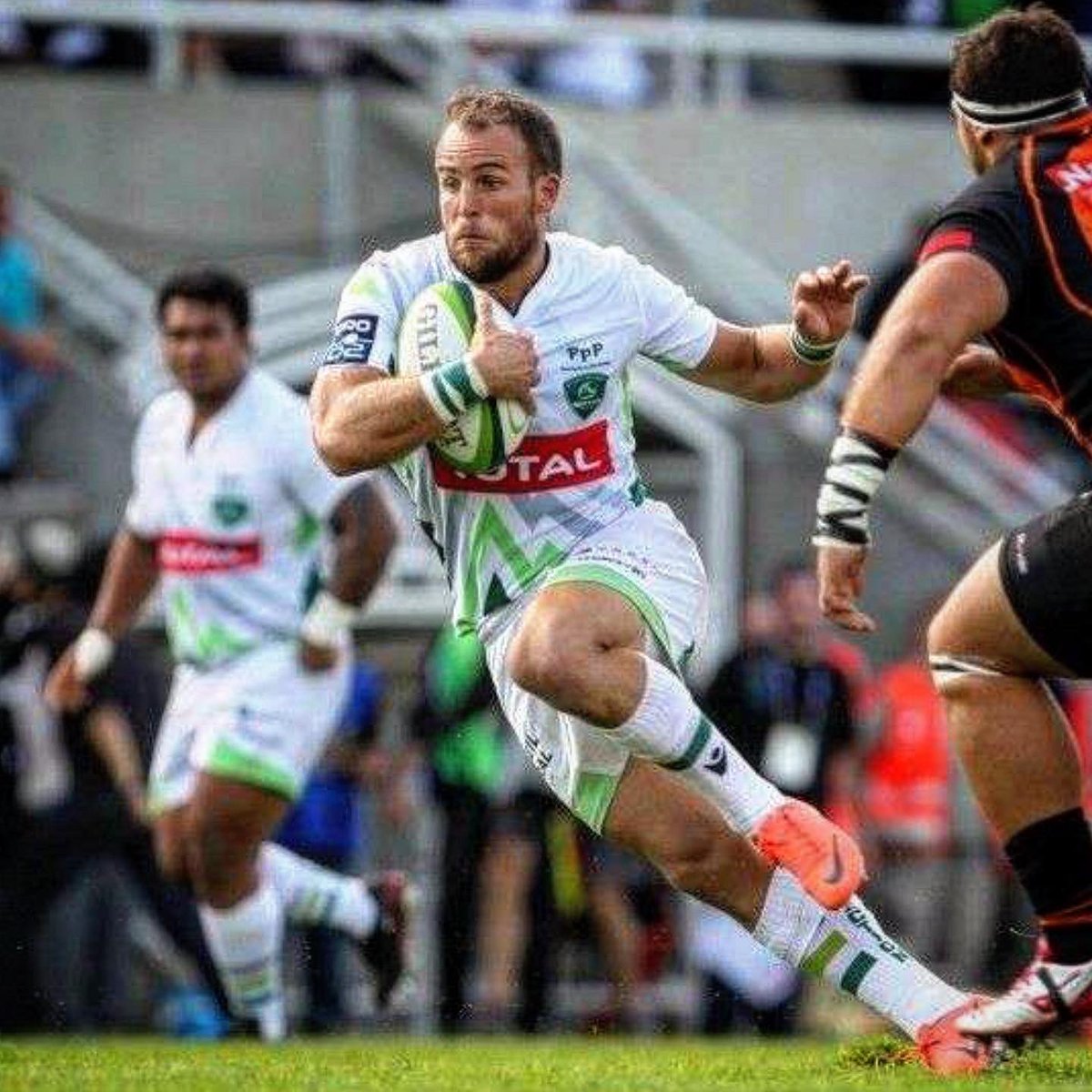 mat_aceb's tweet photo. 300 Matchs en PRO
Une passion.
Le rêve d’un gosse qui jouait dans son jardin.
#BTS #BO #AB #FCAG #SP #USAP https://t.co/RLoPalVYsC