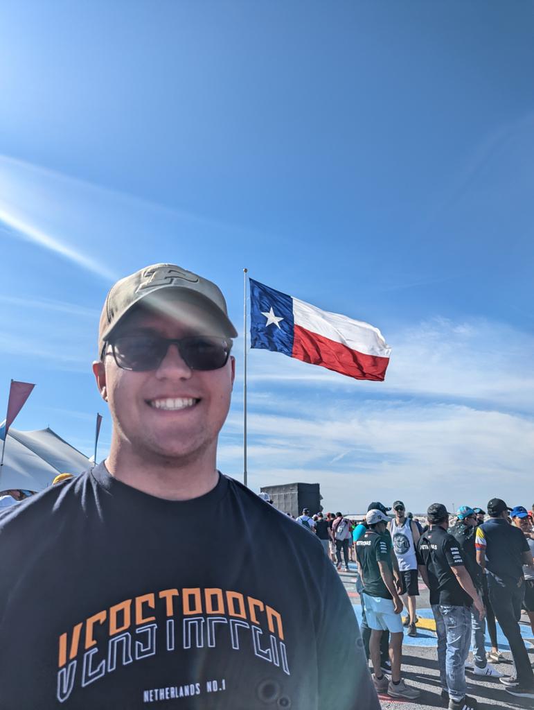 MarksMusing's tweet photo. Great day for racing #f1 #tracktv #cota #USGrandPrix https://t.co/jjEbi9VMNP