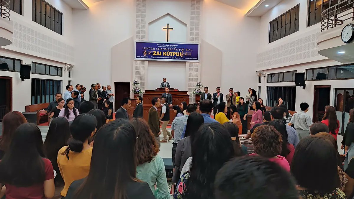 mizoraminsta's tweet photo. Lunglei Chanmari Pastor Bial te'n 'Zai Kutpui' Ramthar Presbyterian Kohhran Biak In-a an hmang lai.
#zaikutpui #lunglei #biakin #church #presbyterianchurch #presbyterian #christianity #christian #christianchurch #kristian #mizoramchurch #churchcomplex #mizoram #mizoraminsta https://t.co/WxeyfbTUfg