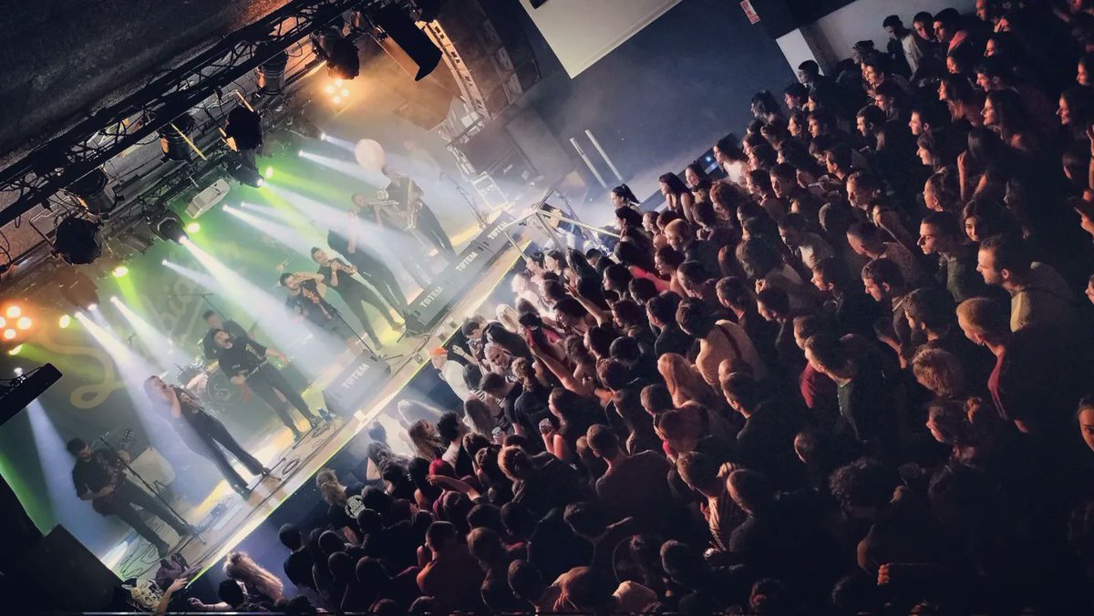 SalaTotemAretoa's tweet photo. 🤩 Skabidean, 10 urte

Urte askotarako! ¡Vaya conciertazo!

📸 [1] @aagirrezabal https://t.co/ksxkA7LcST