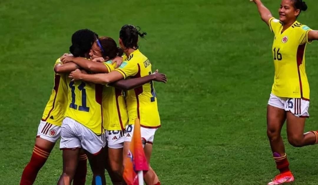 EverySpanish's tweet photo. Congratulations to the teams of #Colombia and #Spain that qualified to the Semifinals of the @FIFAWWC U-17!!! 

@FCFSeleccionCol @SEFutbol #soccer #futbol #femenino #women https://t.co/feFvjh541J