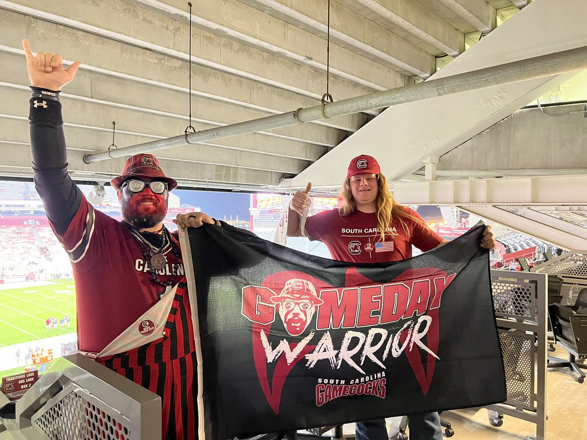 GamedayWarrior's tweet photo. It’s #VictorySunday my Brothers & Sister of the #FraternityOfGamecockFlags ! For the 1st time ever we have beaten the Aggs, so now it’s time to #HoistTheColours & Wave your Victory Flags High! Rejoice #GamecockNation ! #GoCocks #WaveEmHigh #AggiesGigged https://t.co/Vi6gzszQhZ