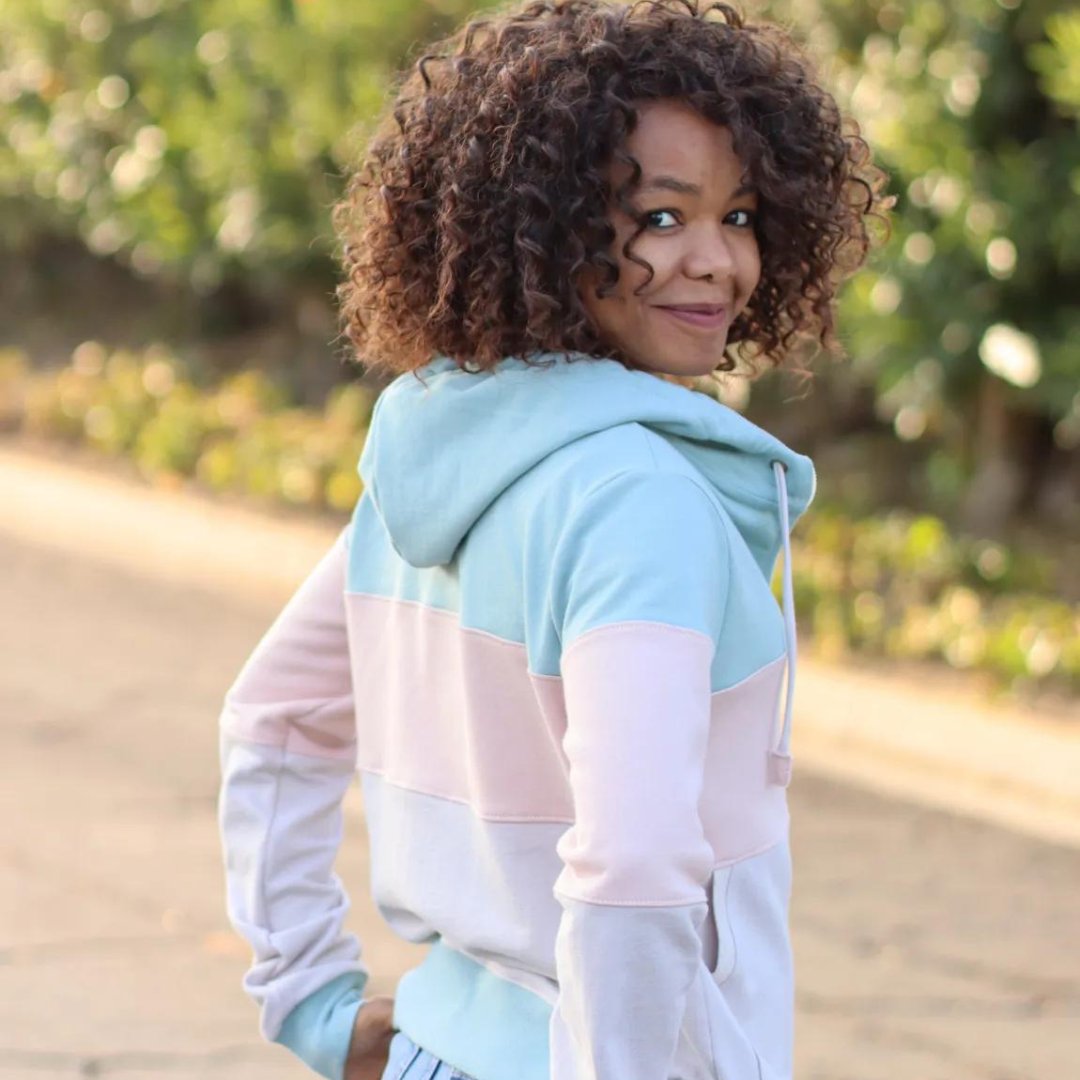 Ellieandmac's tweet photo. 🤩All eyes on this amazing pattern hack!  Details are on our blog. Here's the link ❤
https://t.co/wMo4B0yUDf

#ellieandmac #ellieandmacpatterns #emtuesdayhoodie #hoodiepattern #hoodiehack #patternhack #patternhacking #sewinghack #sewingblog #sewingblogger #sewingblogpost #sewing https://t.co/chQk6DxuzO