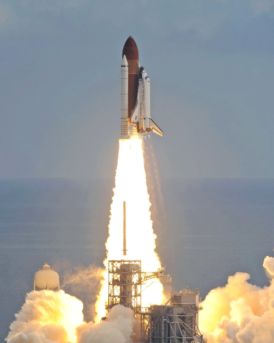 🚀🧑🏻‍🚀🇮🇹
On October 23, 2007, Italian Astronaut Paolo Nespoli was launched into space for the first time!

#space #nasa #aerospace #internationalspacestation #spacestation #astronaut #astronauta #cosmonaut #spacewalk #spacesuit #spaceshuttle #sts120 #paolonespoli #Italy #Italia