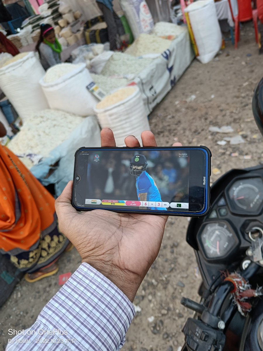 Victoriousrohit's tweet image. Diwali Shopping+ Diwali Dhamaka 💣💥 @imVkohli Once King 👑 Always King 👑
#ViratKohli𓃵 #INDvsPAK #CricketonRoad