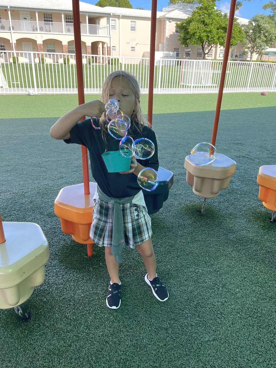 PineCrestAux's tweet photo. No Sunday scaries here when #PCExtendedDay is this fun π with new activities daily. We look forward to seeing all our Ss for a new week ahead! #PCAfterSchool #PCCuriosity https://t.co/HtqU1pG01I